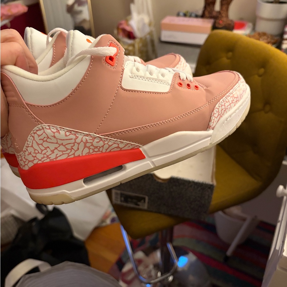 Women’s Jordan 3 Retro in Rust Pink. Women’s size 10/ Men’s 8 EU 41 - Picture 10 of 10